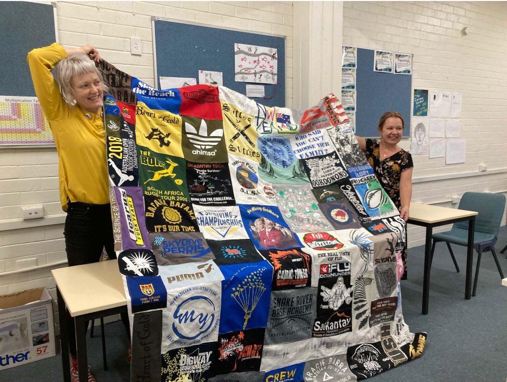 Dawn & Mojo Sew Jo & the t-shirt quilt of awesomeness